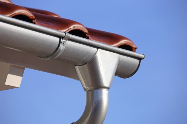 Steel Gutters Service in Brentwood