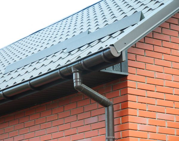 Cost of Roof Downspout Installation in Brentwood