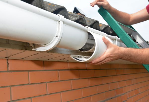 Gutter Seam Repair in Brentwood