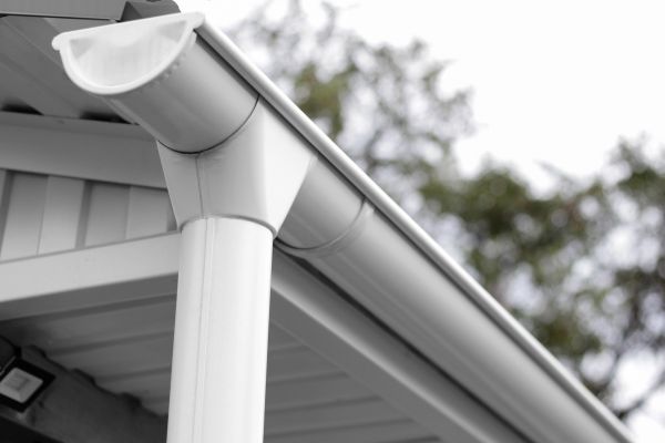 Gutters Replacement in Brentwood