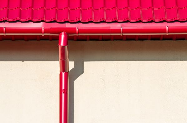 Downspout Reattachment in Brentwood